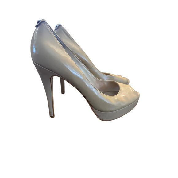 ⭐️ Women’s Michael Kors Nude Genuine Leather Peep Toe Heels. Size 7 - Picture 1 of 6